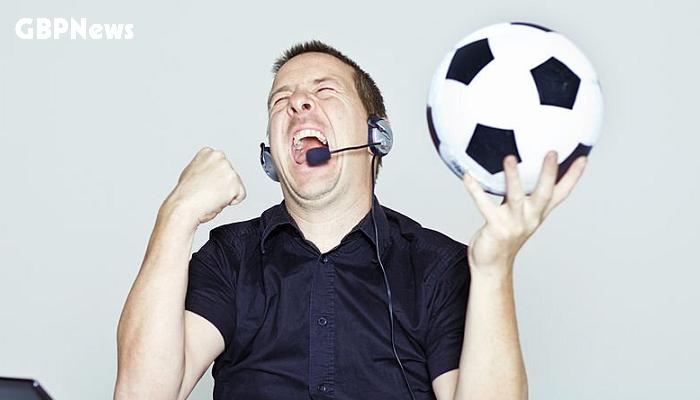 làm nghề bình luận viên bóng đá học ngành gì