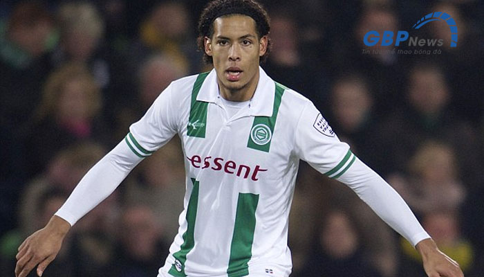 Van Dijk mang số áo 34 khi khoác áo câu lạc bộ Groningen