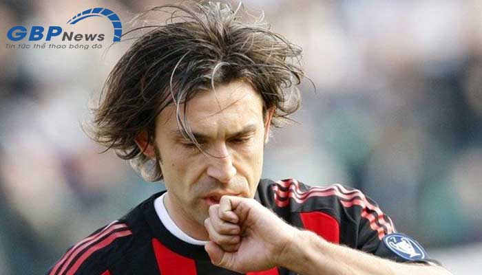 Pirlo mang số áo 21 trong những năm tháng tươi đẹp nhất cùng nửa đỏ thành Milan